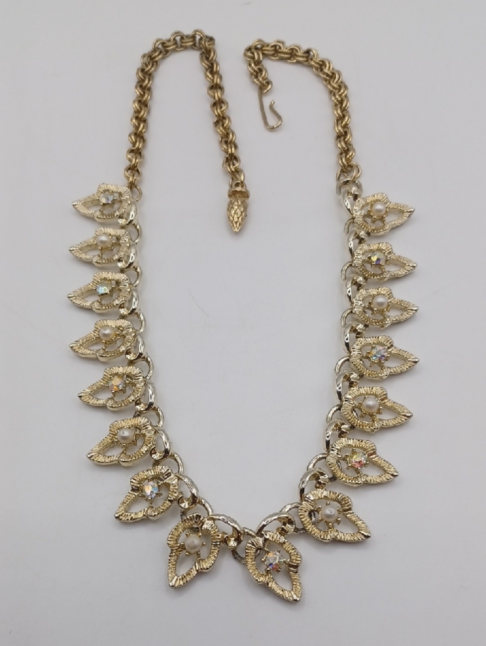 Elizabeth Morrey Gold Tone Leaf Pearl & Rhinestone Necklace Vintage